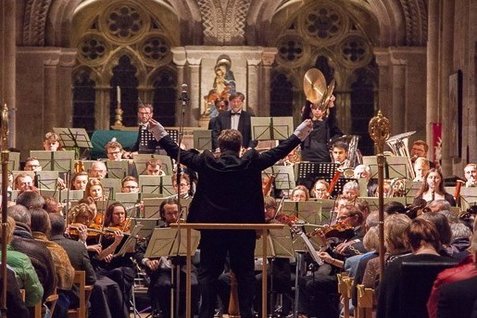 orchestra-concert romsey-abbey-477x318 orchestra-concert romsey-abbey-477x318